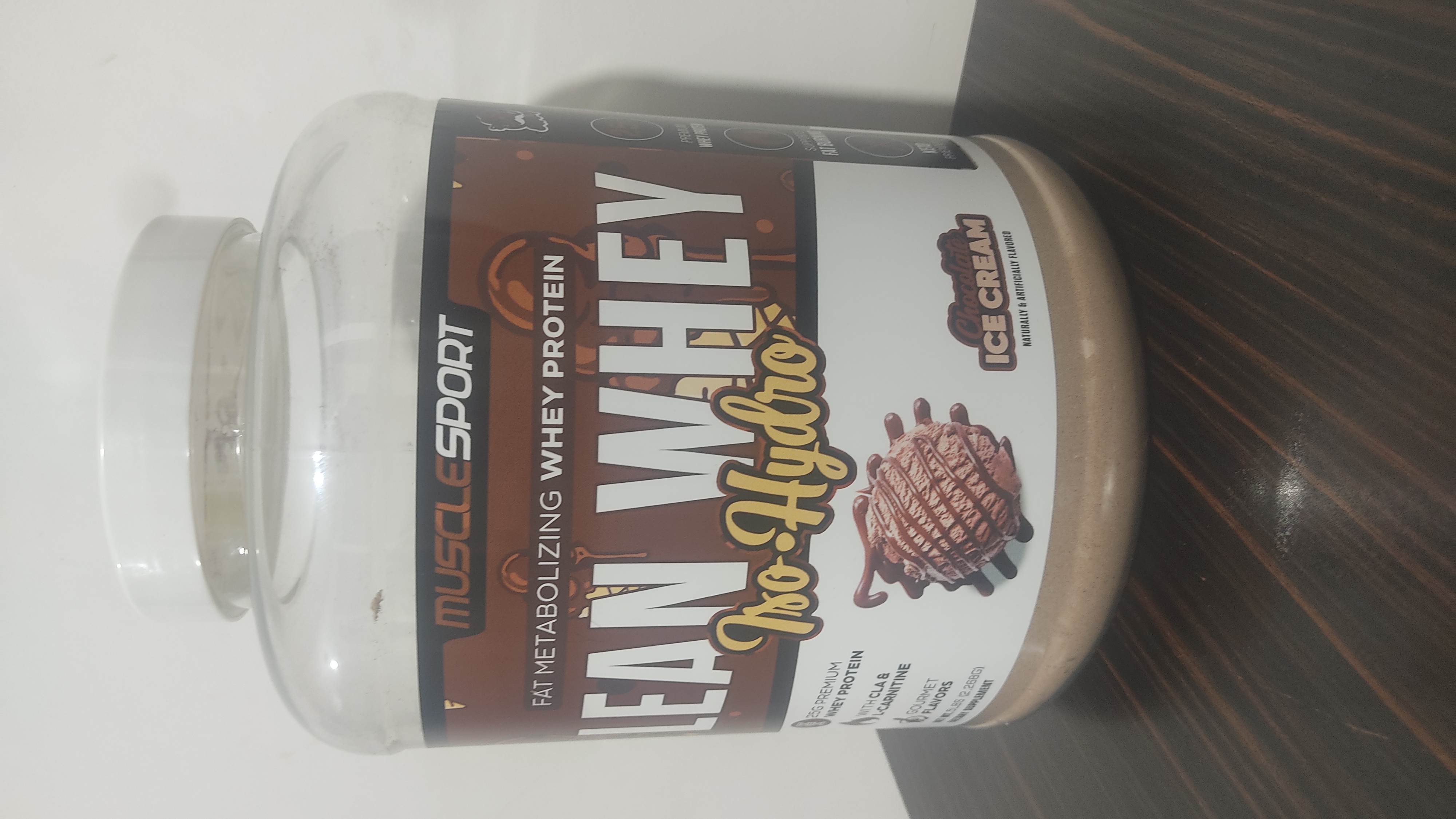 پروتیین لین وی شکلاتی با شیرینک سفید ۲۲۶۸گرمی